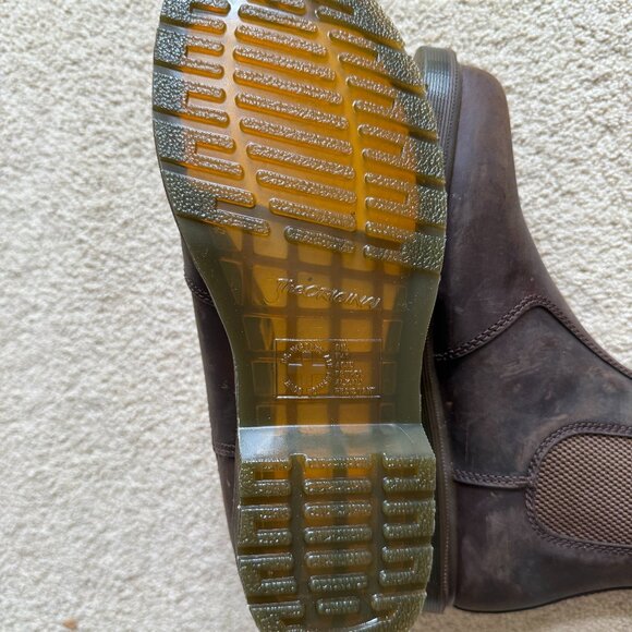 Doc Martens Unisex US M 9 US L 10 brown boots BN - Picture 3 of 6